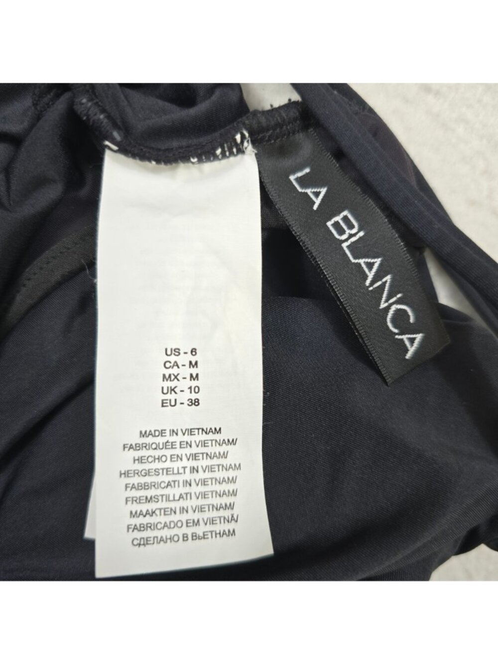 La Blanca Medium 6 One Piece Swimsuit Black Cross Back - Picture 2 of 4
